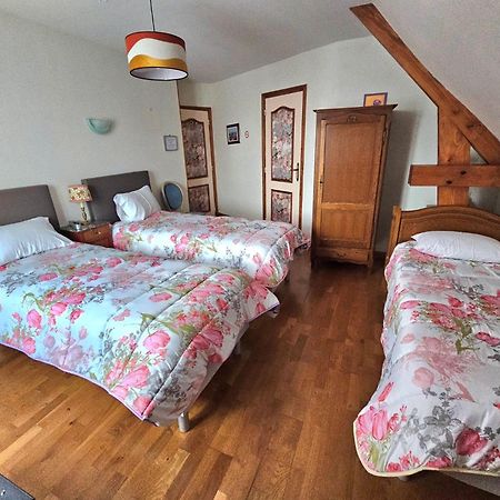 Le Charmel Chambres D'Hotes Chez Renee מראה חיצוני תמונה
