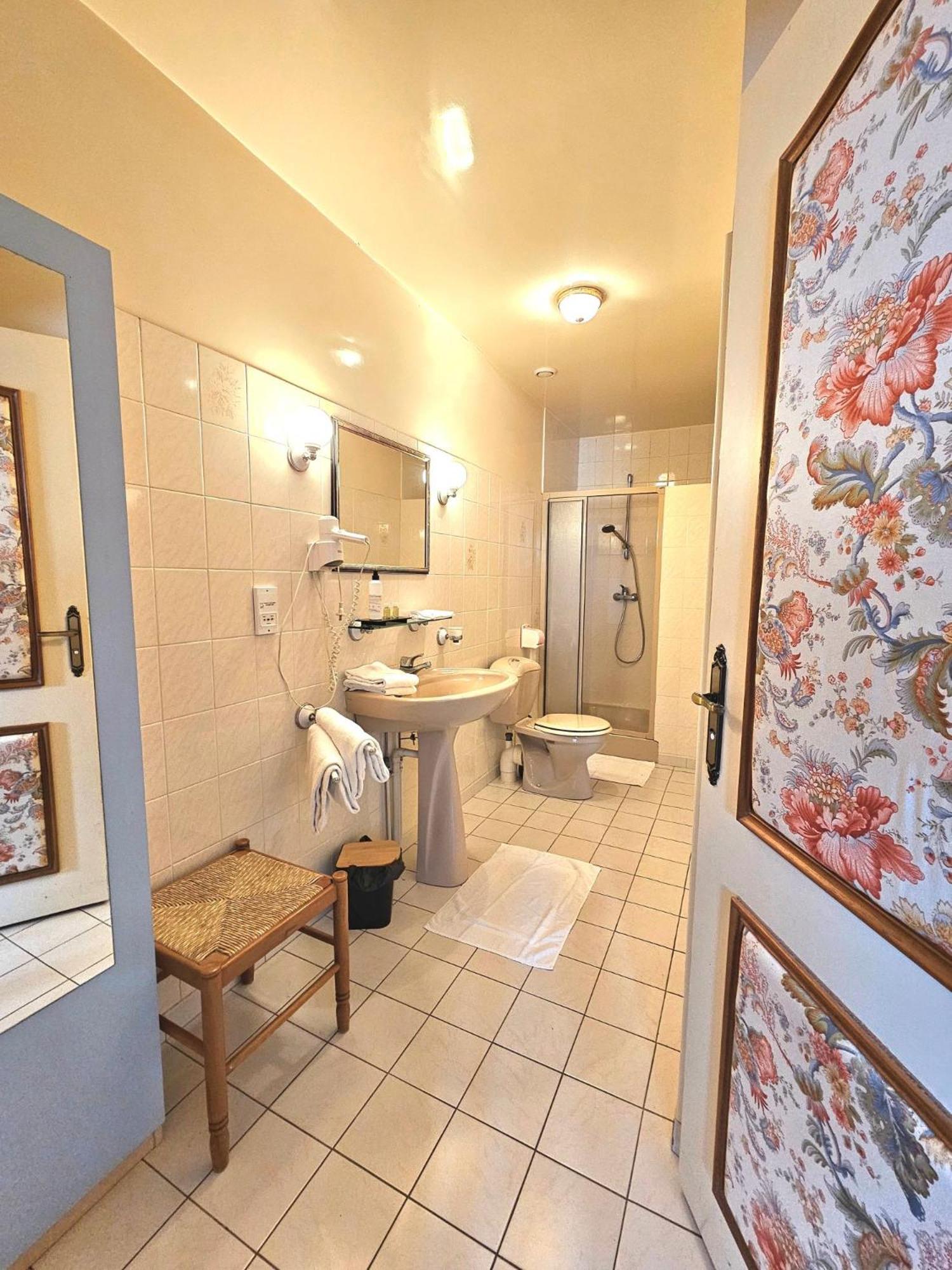 Le Charmel Chambres D'Hotes Chez Renee מראה חיצוני תמונה