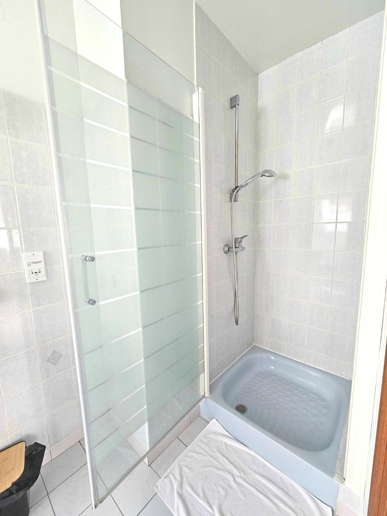 Le Charmel Chambres D'Hotes Chez Renee מראה חיצוני תמונה